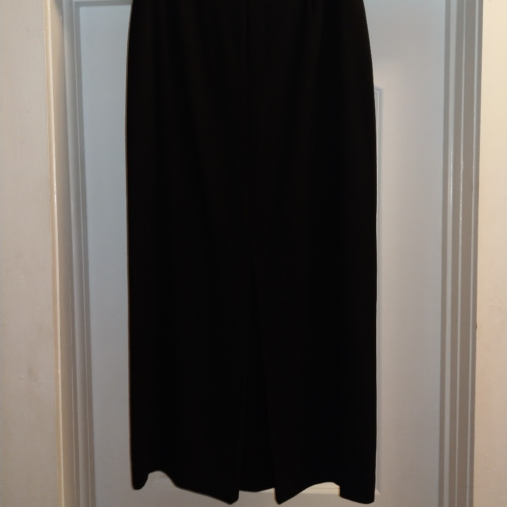 LIZ CLAIBORNE black skirt